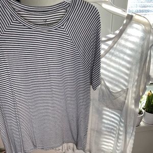 2 American eagle soft and sexy t shirts.